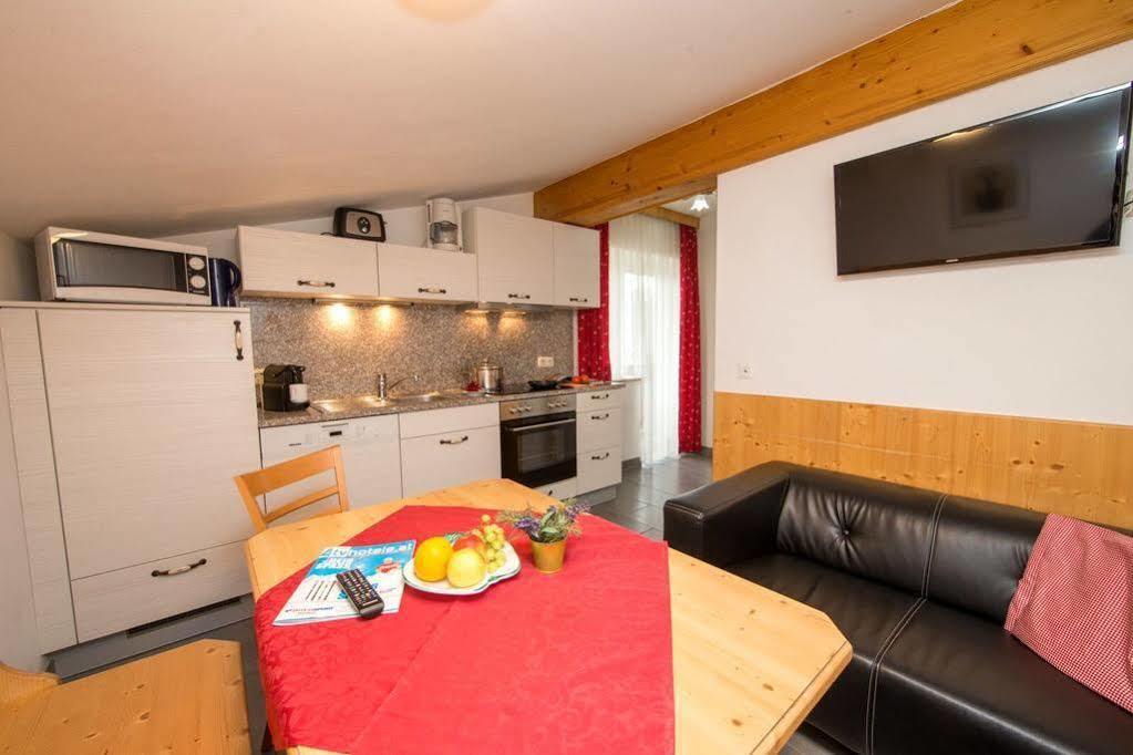Apartmenthaus Gotthardt Капрун Екстериор снимка